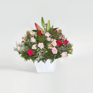 Arreglo de Rosas y Flores Acapulco con base Blanca