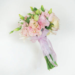 Ramo Rosas y Lishiantus